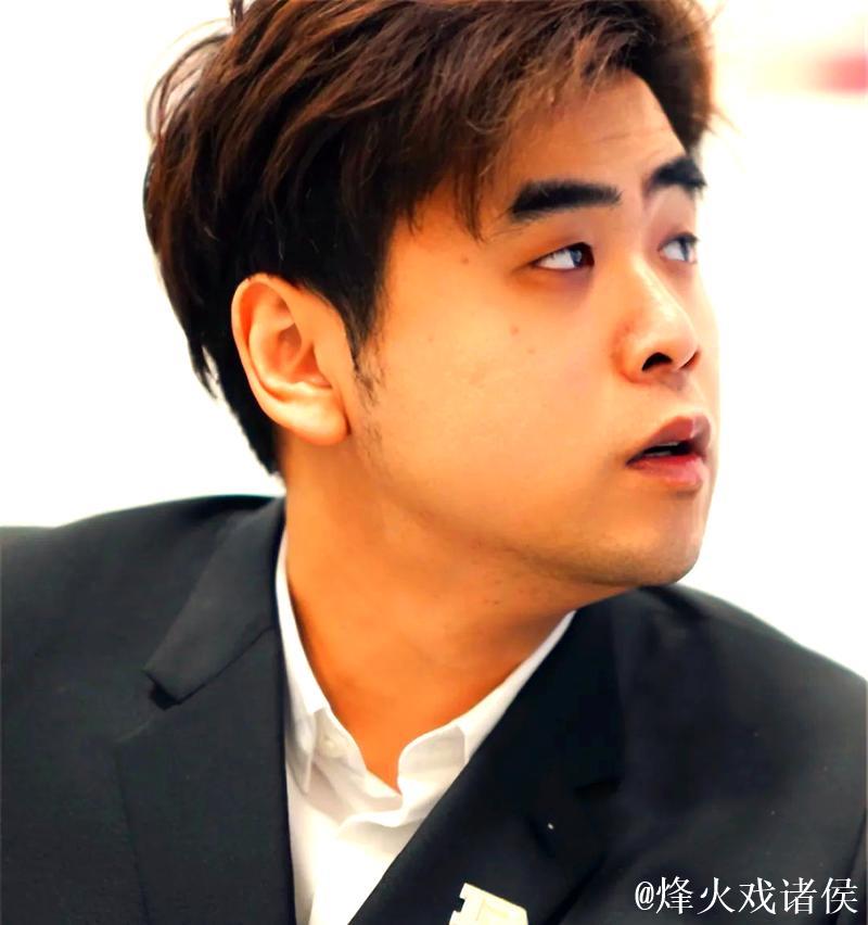 朱开:RNG解散没办法官宣,21、22RNG是冲着拿S冠去的 朱开:RNG解散没办法官宣,21、22RNG是冲着拿S冠去的