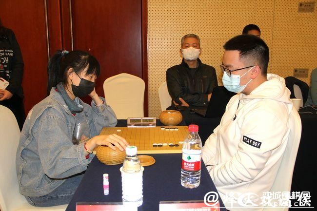 5日倡棋杯预选赛 杨宗煜VS唐嘉雯 陈土力VS吴依铭