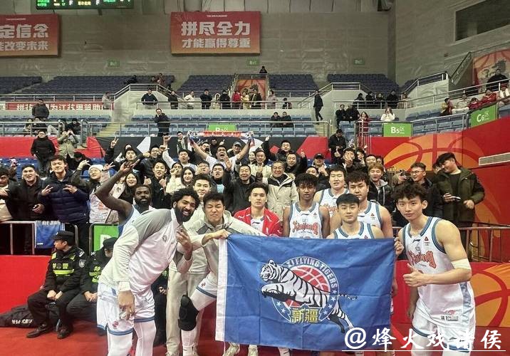 新疆队42分大胜四川，吴冠希重回巅峰状态，季后赛前景可期